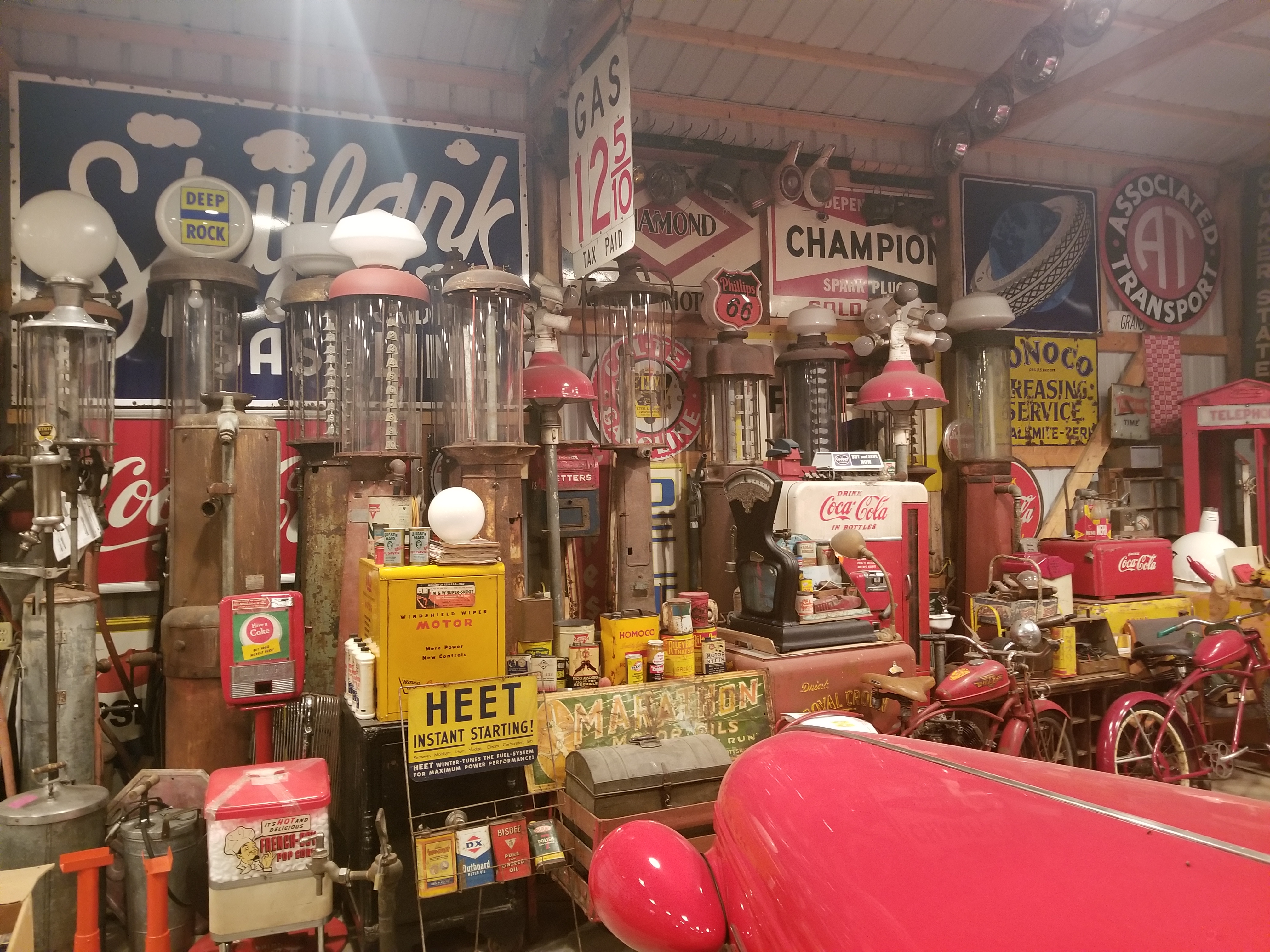 Auction Photo